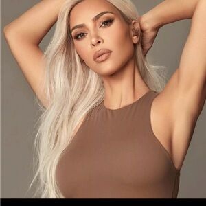 Beats Pro fit earbuds Kim x Beats * limited editions *